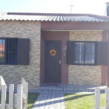 Hospedaje Chuy La Casa De Eliete En La Ciudad Santa Vitoria Do Palmar Exterior photo